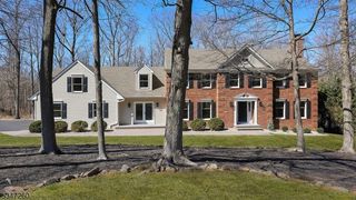 21 Nottingham Way, Warren Twp., NJ 07059