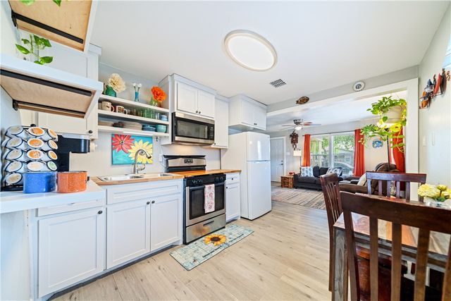 4502 Valdez Dr, Corpus Christi, TX 78416