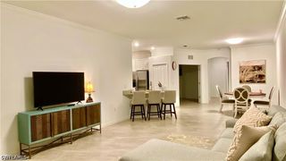2066 Tamarron LN, Naples, FL 34120