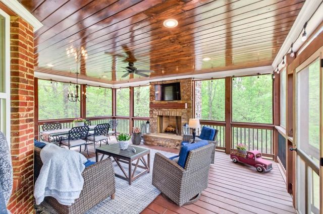 979 Old Forge Lane, Jefferson, GA 30549