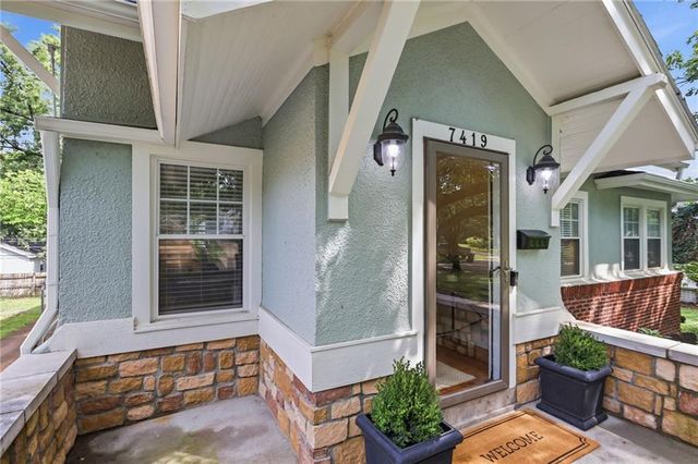 7419 Jarboe Street, Kansas City, MO 64114