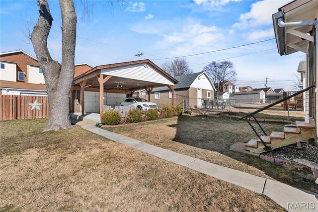 3229 Childress Avenue, St Louis, MO 63139