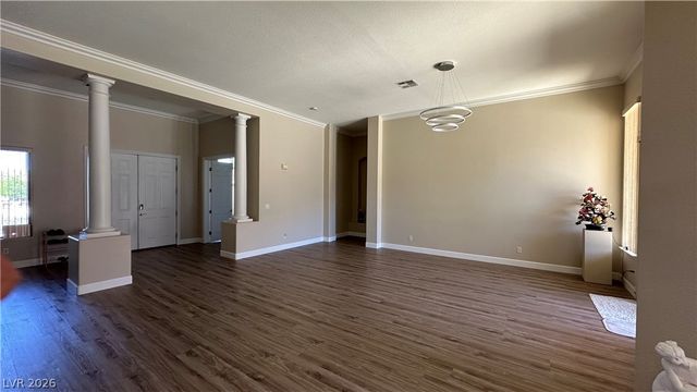 264 North Hollywood Boulevard, Las Vegas, NV 89110
