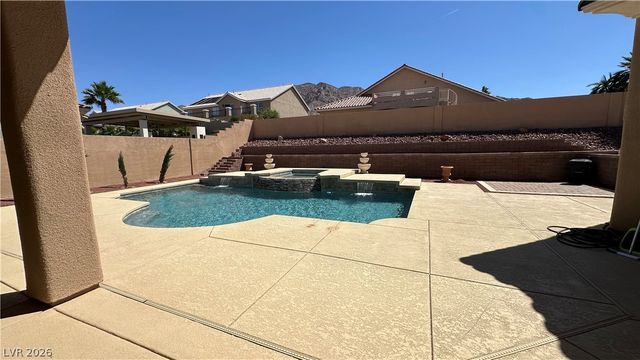 264 North Hollywood Boulevard, Las Vegas, NV 89110