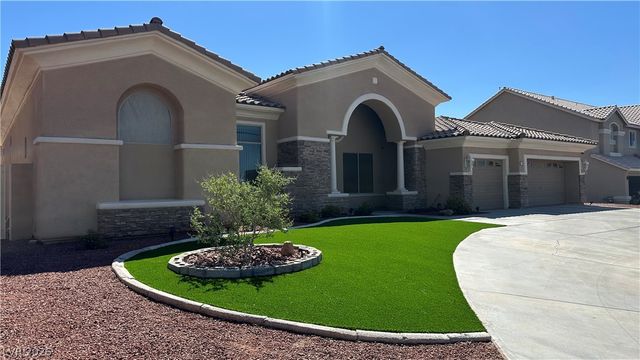 264 North Hollywood Boulevard, Las Vegas, NV 89110