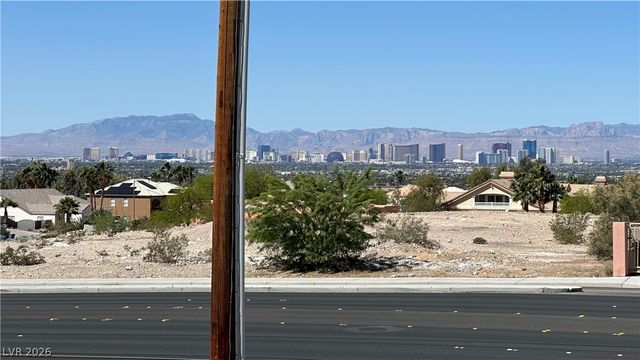 264 North Hollywood Boulevard, Las Vegas, NV 89110