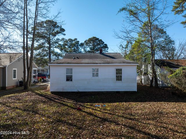 306 Richlands Avenue, Jacksonville, NC 28540