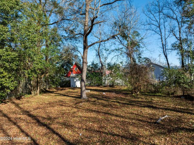 306 Richlands Avenue, Jacksonville, NC 28540