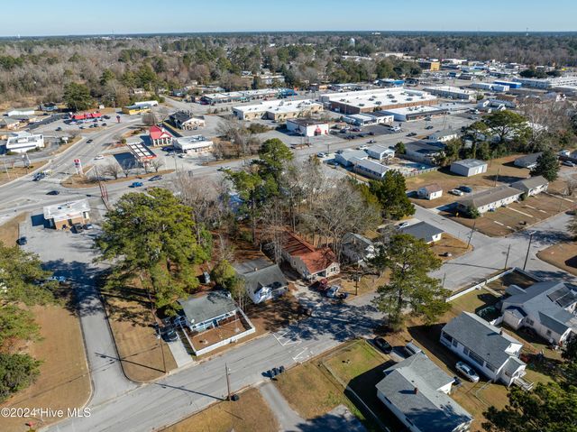 306 Richlands Avenue, Jacksonville, NC 28540