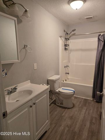 306 Richlands Avenue, Jacksonville, NC 28540