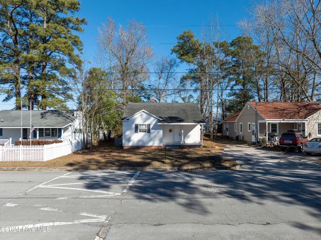 306 Richlands Avenue, Jacksonville, NC 28540