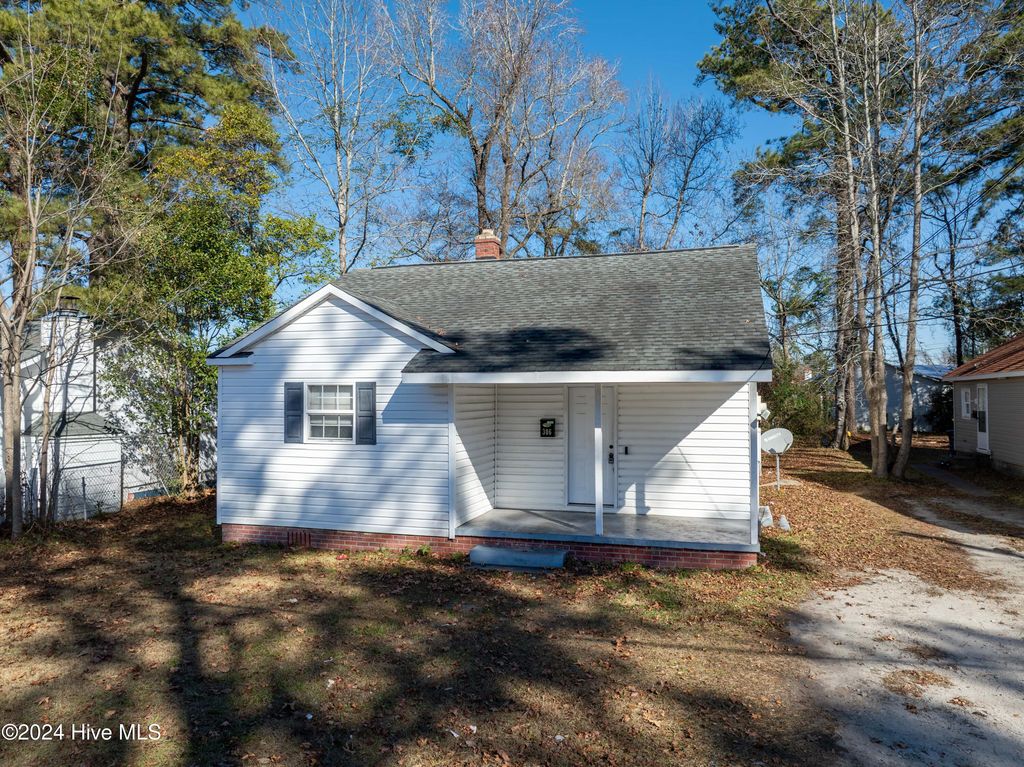 306 Richlands Avenue, Jacksonville, NC 28540