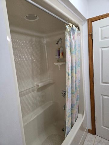 7177 E Grace Avenue, New Carlisle, IN 46552