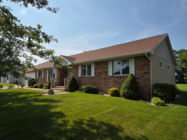 7177 E Grace Avenue, New Carlisle, IN 46552