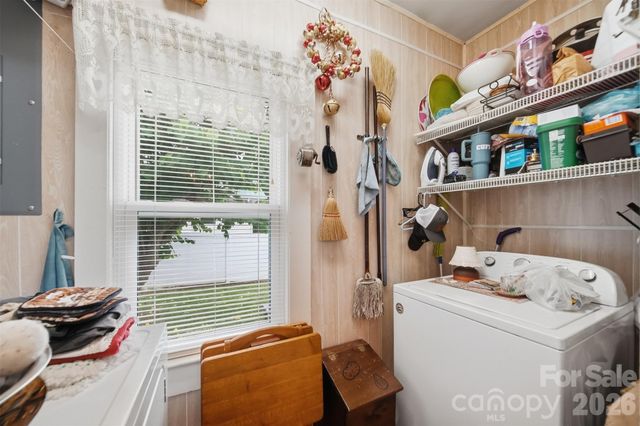 408 Garrou Avenue SE, Valdese, NC 28690