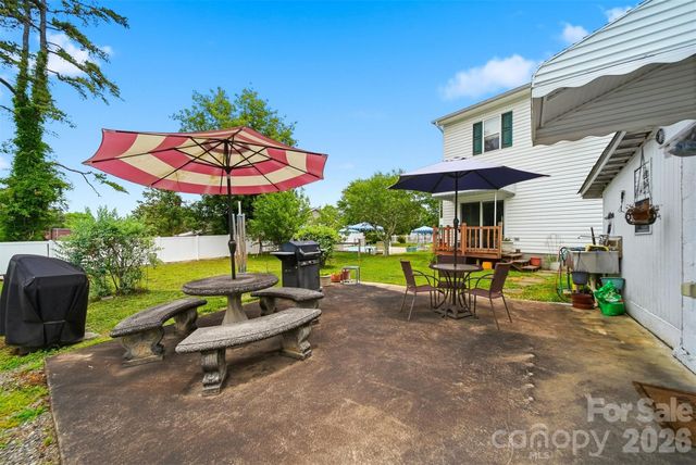 408 Garrou Avenue SE, Valdese, NC 28690