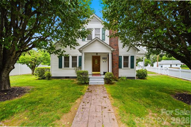 408 Garrou Avenue SE, Valdese, NC 28690