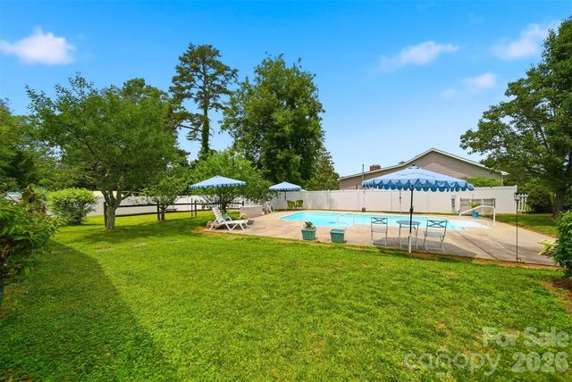 408 Garrou Avenue SE, Valdese, NC 28690