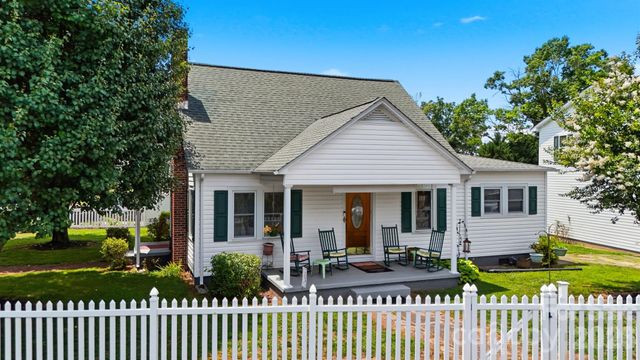 408 Garrou Avenue SE, Valdese, NC 28690