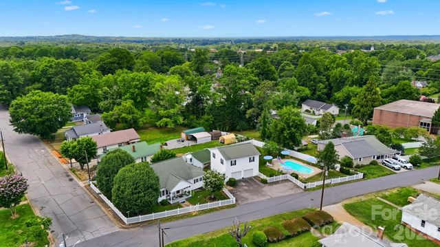 408 Garrou Avenue SE, Valdese, NC 28690