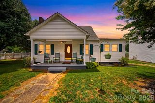 408 Garrou Avenue SE, Valdese, NC 28690