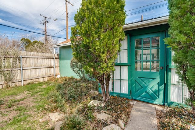 920 Cedar Hill Avenue, Dallas, TX 75208