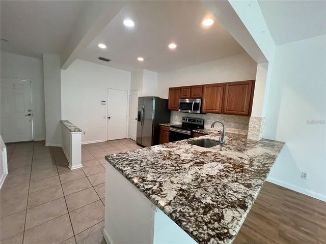 26543 CASTLEVIEW WAY, Wesley Chapel, FL 33544