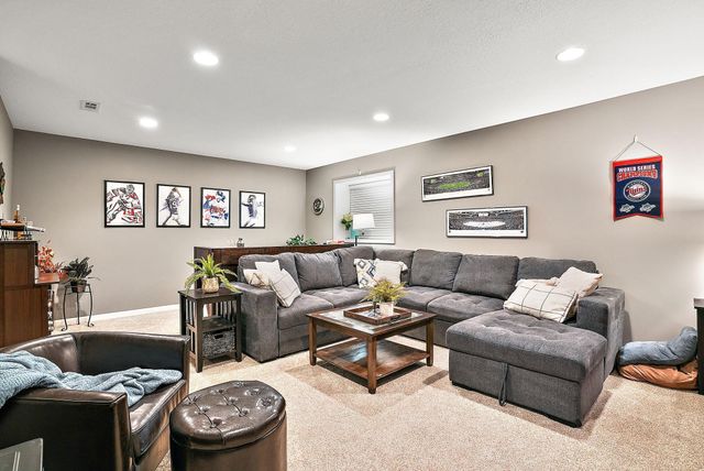 11875 London Street NE, Blaine, MN 55449