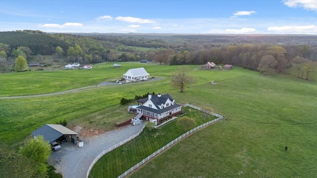 153 Bishop Lane, Benton, TN 37307