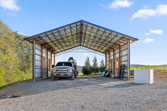 153 Bishop Lane, Benton, TN 37307