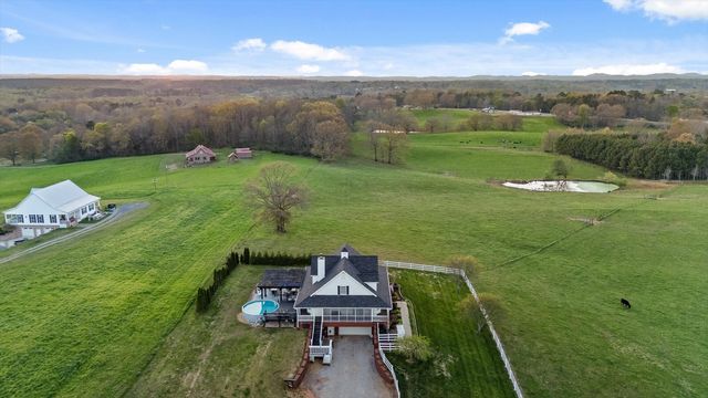 153 Bishop Lane, Benton, TN 37307