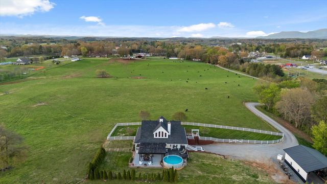 153 Bishop Lane, Benton, TN 37307