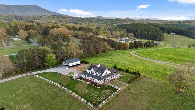 153 Bishop Lane, Benton, TN 37307