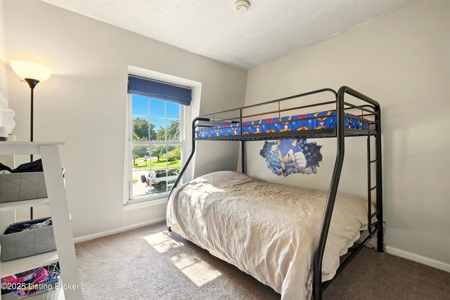 9209 Foxtail Ct, Crestwood, KY 40014