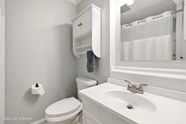 9209 Foxtail Ct, Crestwood, KY 40014