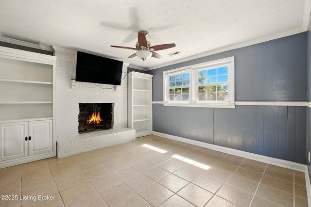 9209 Foxtail Ct, Crestwood, KY 40014