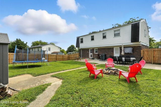 9209 Foxtail Ct, Crestwood, KY 40014