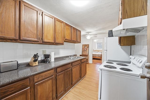 420 Woodward Road 5, North Providence, RI 02904