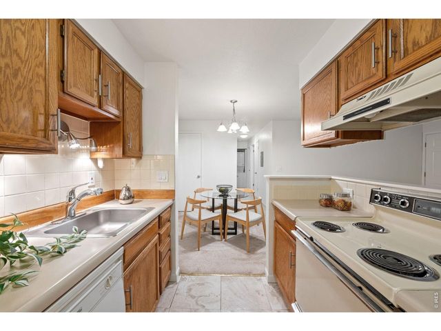 2800 Kalmia Ave A307, Boulder, CO 80301