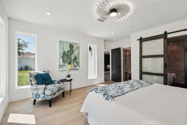 17406 Valerio Street, Lake Balboa, CA 91406