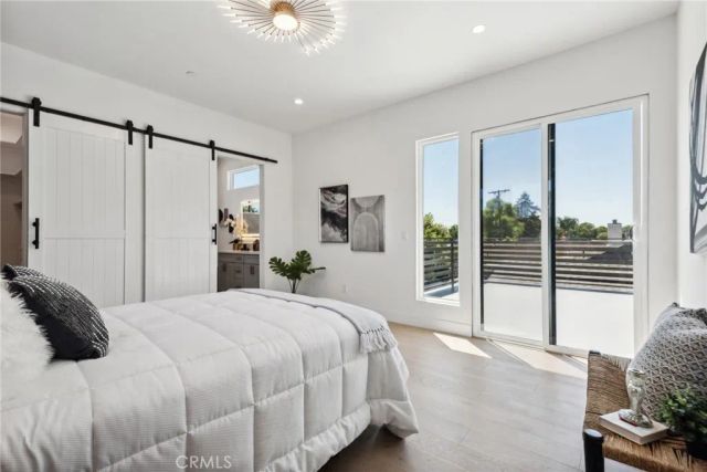 17406 Valerio Street, Lake Balboa, CA 91406