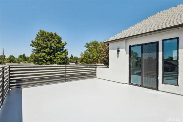 17406 Valerio Street, Lake Balboa, CA 91406