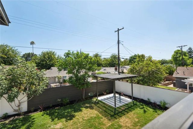 17406 Valerio Street, Lake Balboa, CA 91406