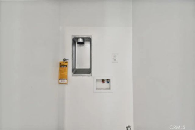 17406 Valerio Street, Lake Balboa, CA 91406