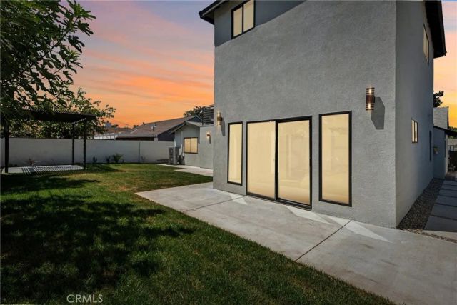 17406 Valerio Street, Lake Balboa, CA 91406
