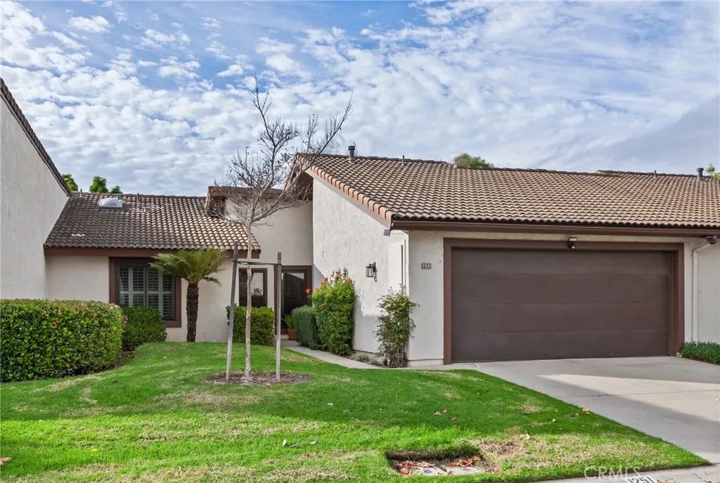 1251 Jackie, Santa Maria, CA 93454