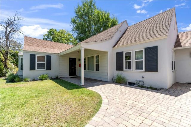 11944 Hesby Street, Valley Village, CA 91607