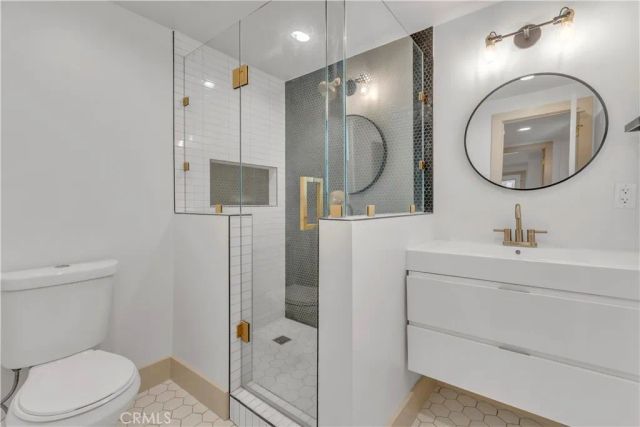 11944 Hesby Street, Valley Village, CA 91607