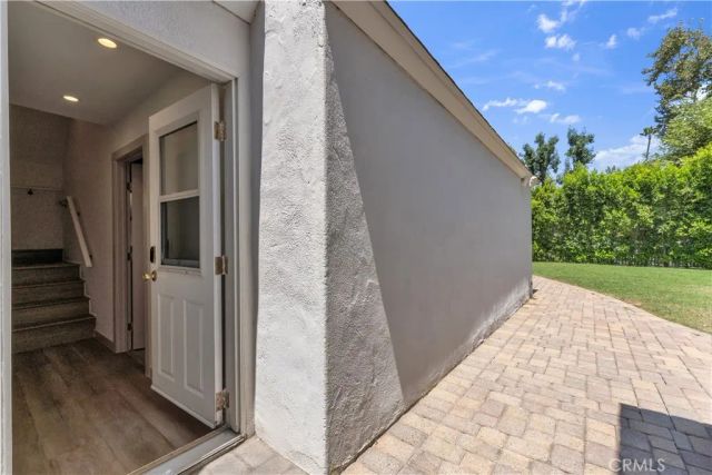 11944 Hesby Street, Valley Village, CA 91607