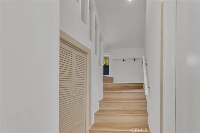 11944 Hesby Street, Valley Village, CA 91607